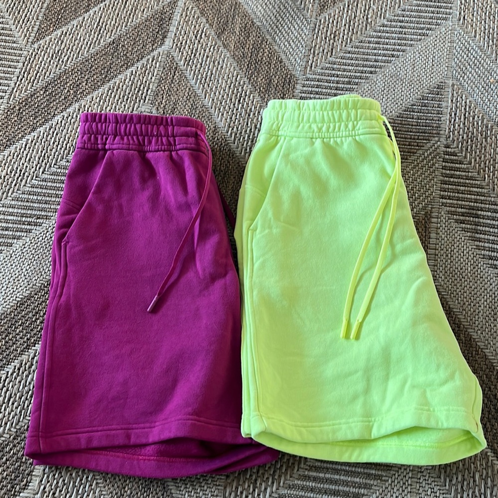 Lululemon Loungeful High Rise Short 7”